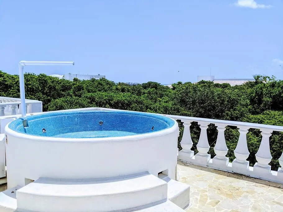 9Br 6Ba Large Groups! Best Location In Town Walk To Beach, 5Th Ave Cozumel Ferry, Shopping, Nightlife! Roof Plunge Pool!! Castillo Playacar Fase 1 25Max Playa del Carmen